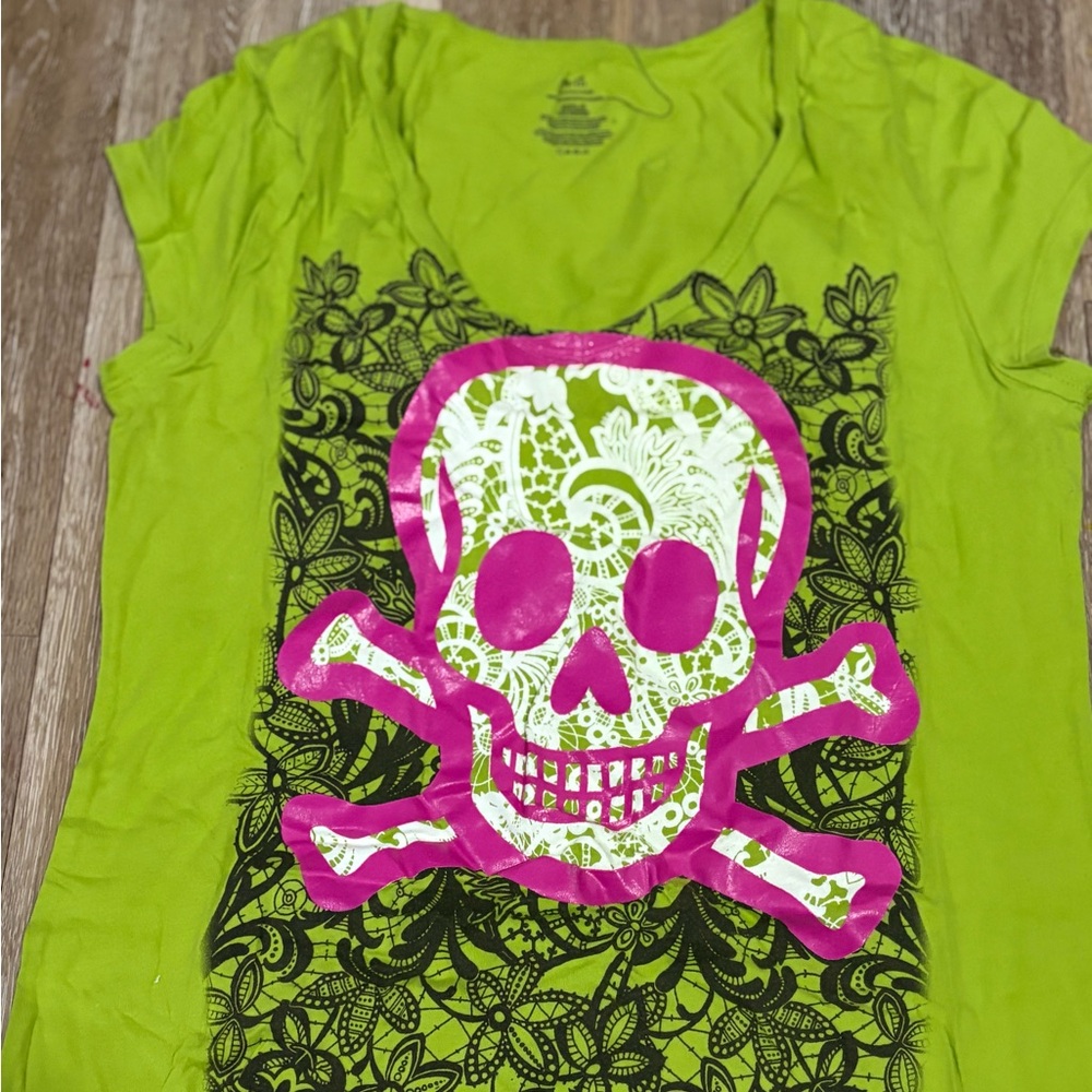 Green Skull Graphic women top